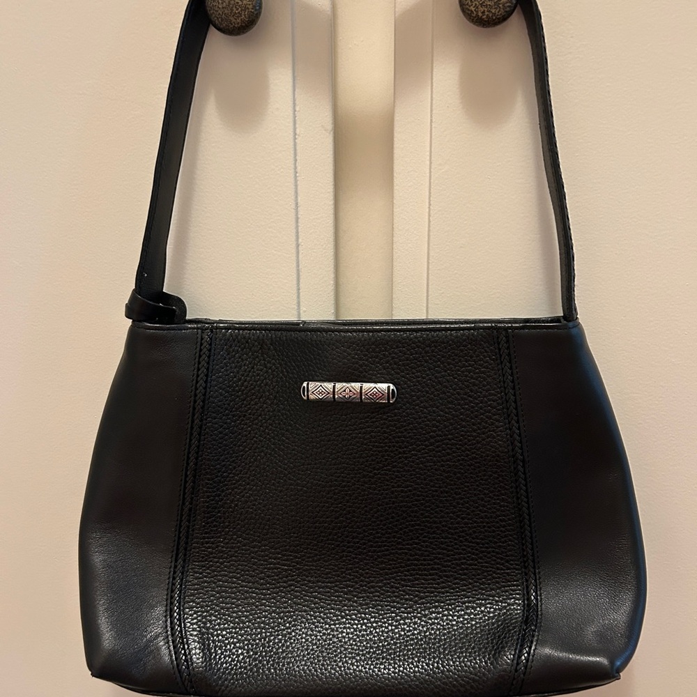 Brighton Elegant Black Leather Shoulder Bag